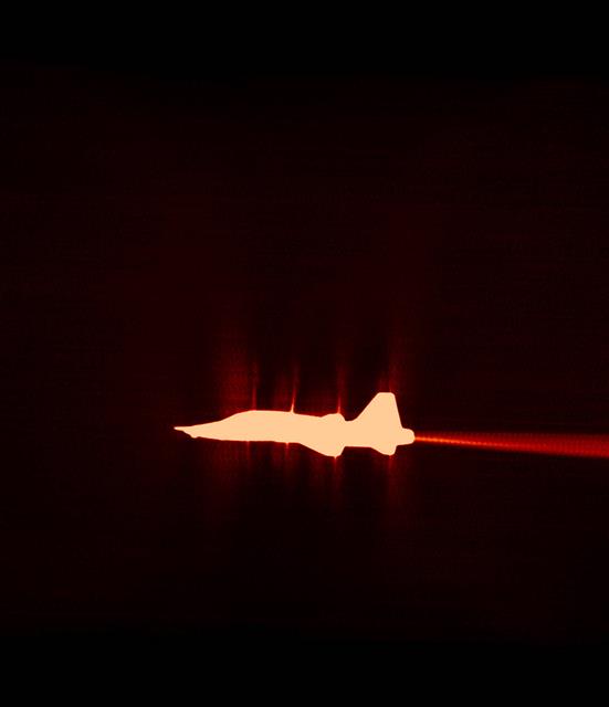 NASA가 슐리렌법 기술을 혁신시켜 미 훈련기 초음속 비행 모습을 찍었다. 출처 NASA