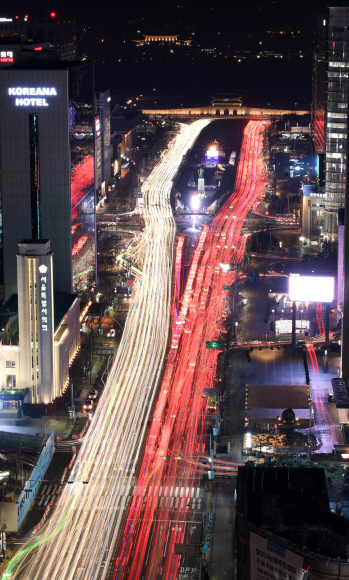 <송년기획> 촛불집회가 열린 광화문 광장. 2017.12.15 pado@seoul.co.kr