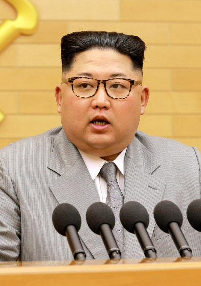 신년사 발표하는 김정은