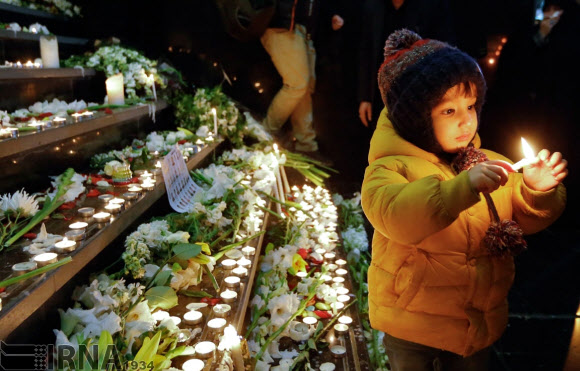 ’상치호’ 선원을 기리는 테헤란의 촛불