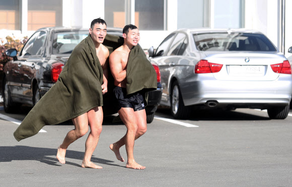 혹한기 훈련을 마치고