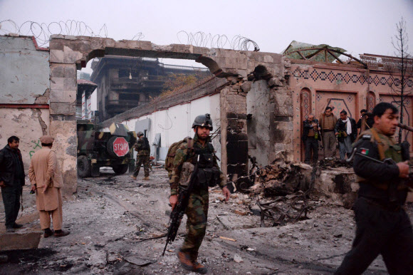 IS, 아프간 국제아동구호단체 ‘세이브더칠드런’ 테러…4명 사망·26명 부상 