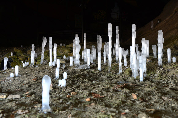 동장군이 연출한 역고드름