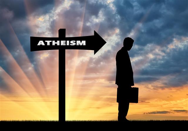 무신론자가 특정 신을 믿는 유신론자에 비해 더 똑똑하다는 가설을 입증하는 연구결과가 공개됐다.  출처=123rf