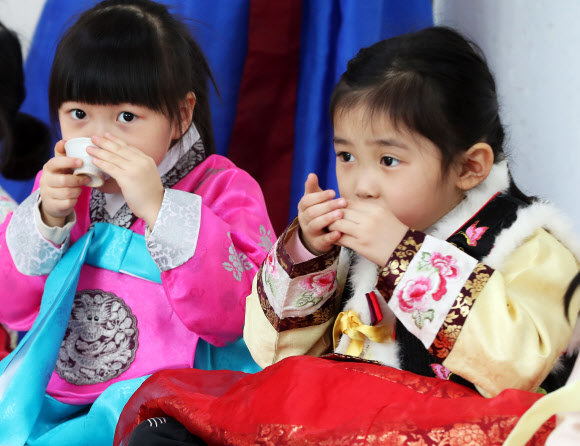 다소곳하게 다도 체험