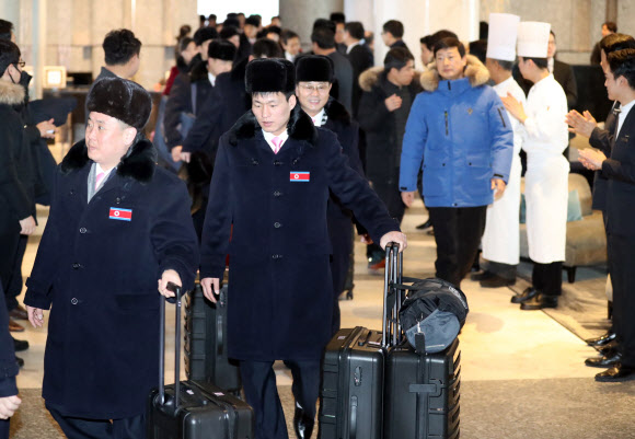 북한으로 귀환하는 태권도 시범단