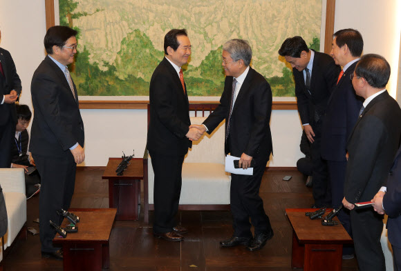 정세균 국회의장, 3당 원내대표와 회동