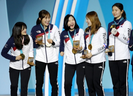 [올림픽] 여자 쇼트팀 ’분위기 최고’