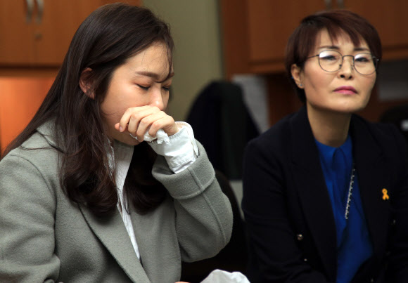 극단 전 대표 성추행 고백하는 배우