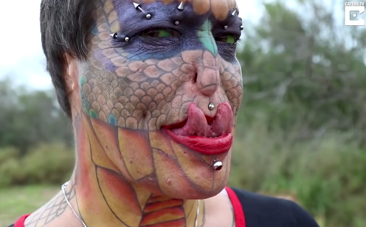 용(dragon)이 되길 원한 트랜스젠더(유튜브 영상 캡처)