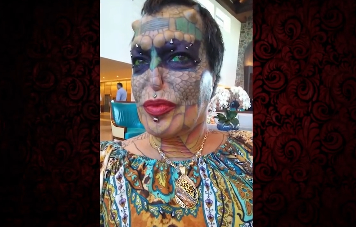 용(dragon)이 되길 원한 트랜스젠더(유튜브 영상 캡처)