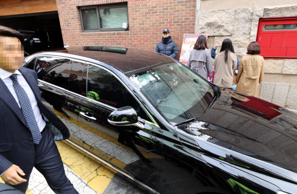 [MB소환] 검찰 향하는 이명박 전 대통령 차량