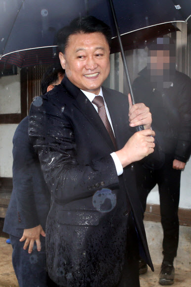 백남기 농민 생가서 발길 돌리는 이철성 경찰청장