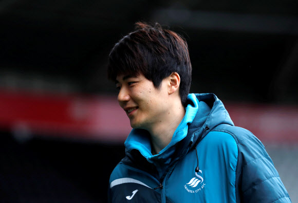 FA컵 8강에서 손흥민과 만난 기성용