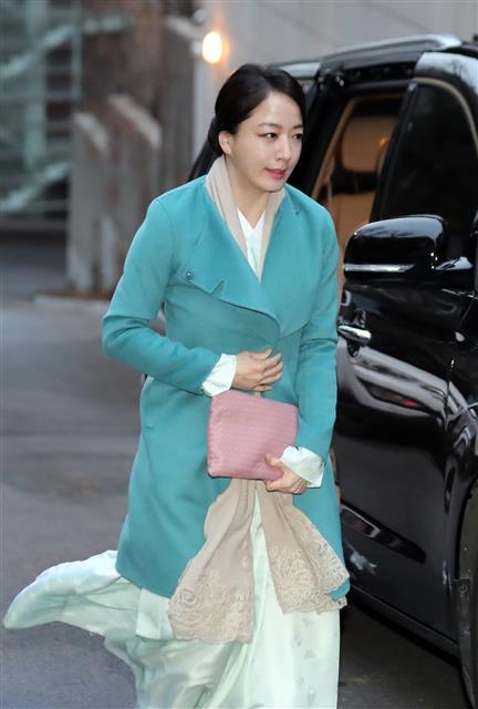 제사 참석하는 노현정