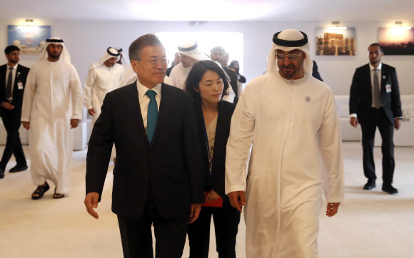 문 대통령, UAE 원전 1호기 건설완료 행사 참석