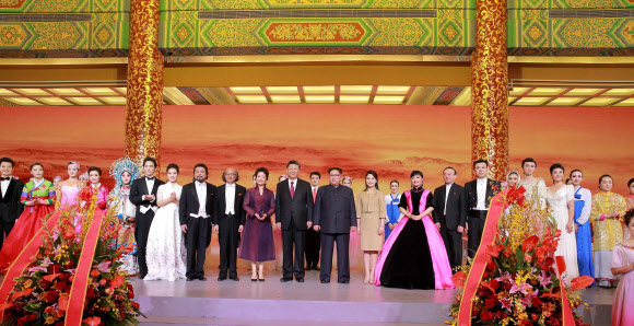 환영 만찬 참석한 김정은 위원장