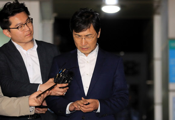 안희정 영장 기각