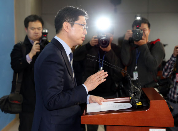 경남지사 출마 밝히는 김경수