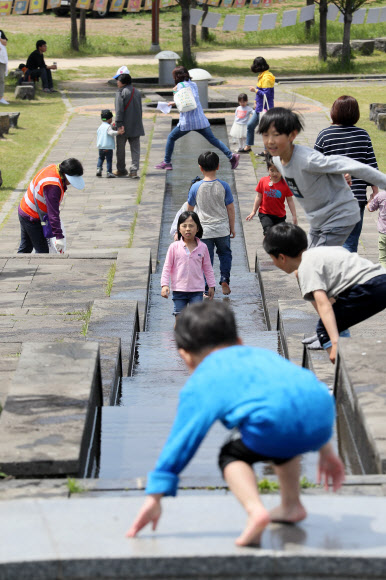 ‘물놀이 하기 딱 좋은 날’