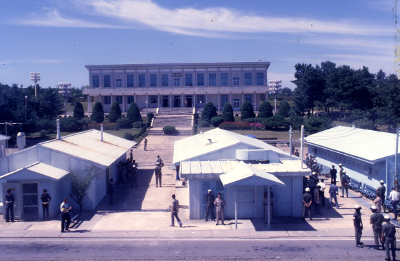[남북정상회담] 판문점, 남북 대화-충돌의 역사