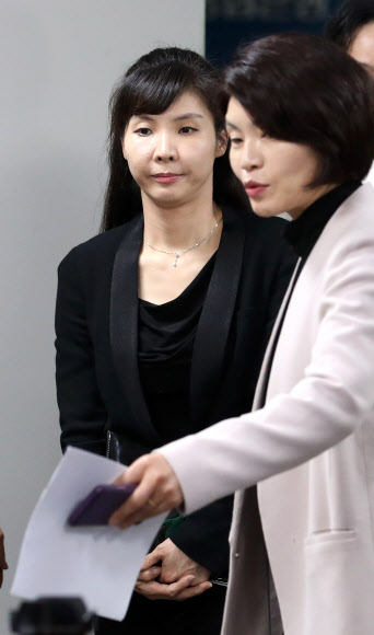 국회 찾은 서지현 검사