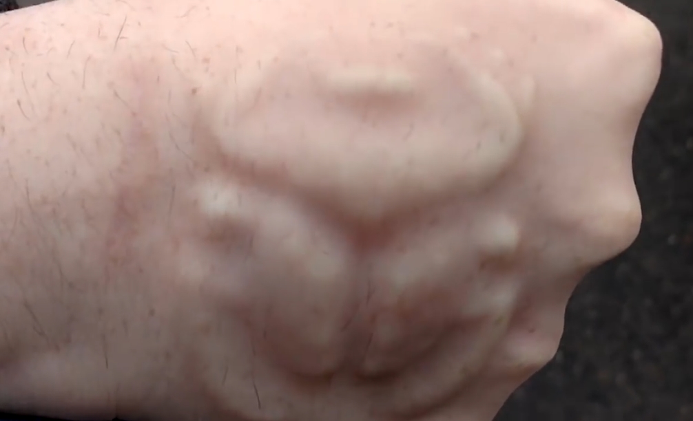 30여 년간 자신의 신체를 변형시켜 러스 폭스(Russ Foxx)라는 남성(유튜브 영상 캡처)