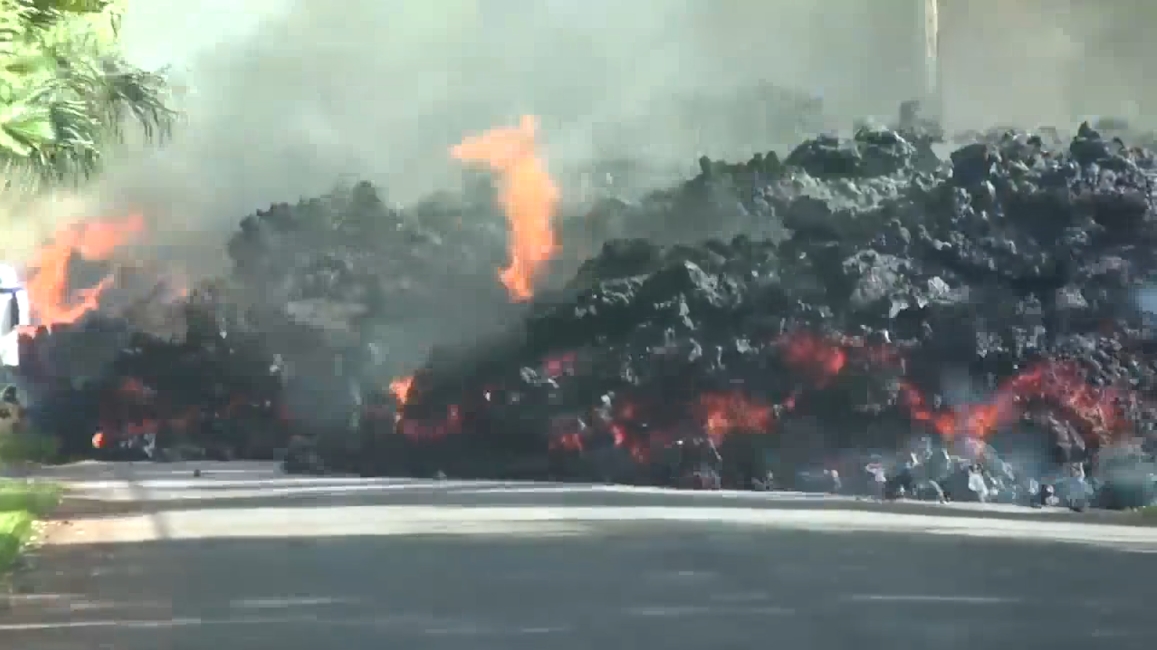 보이는 모든 것을 태워버리는 용암의 공포(유튜브 영상 캡처)