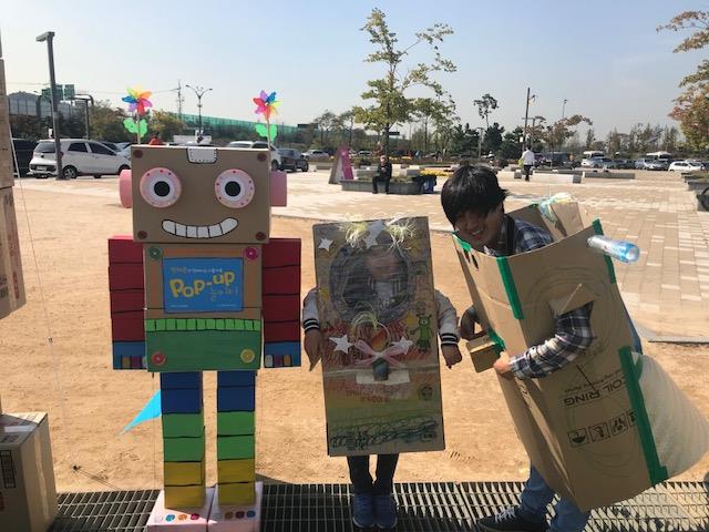 생각지 못했던 공간을 놀이터로 만든 ‘팝업놀이터’.<br>시흥시 제공