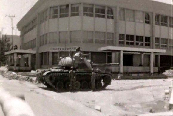 탱크 배치된 5?18 당시 광주도심