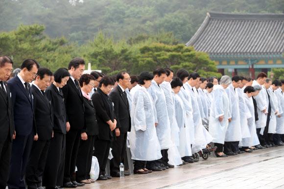 5.18 민주화운동 기념식 묵념