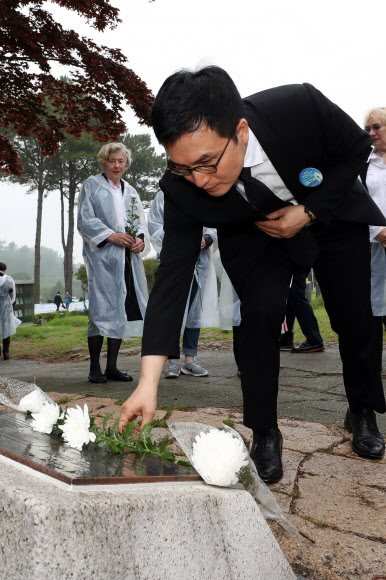 ‘택시운전사’로 맺어진 인연