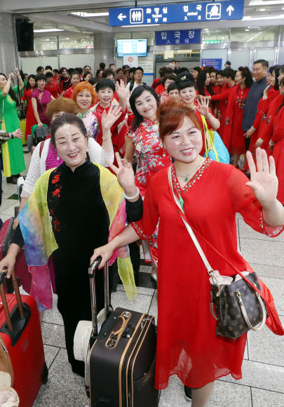 ‘중국 전통의상 홍보하러 인천 왔어요’