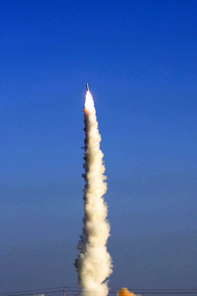 中 민간 로켓 첫 시험발사 성공