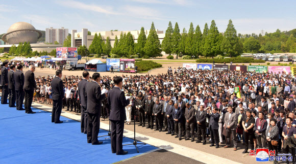 평양서 개막한 국제상품전람회