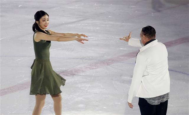 김연아-데이비드 윌슨 ‘빙판 위 대화’