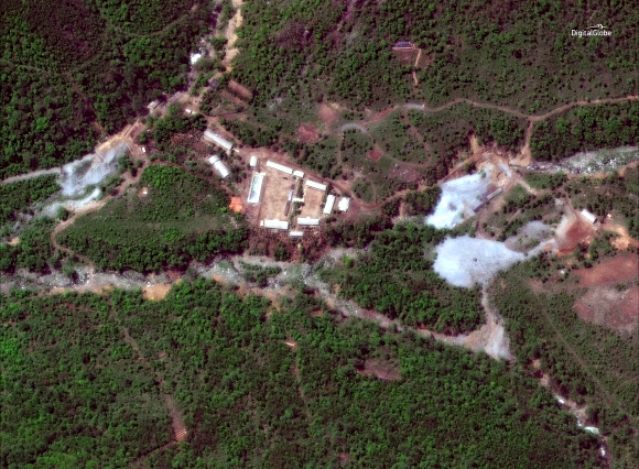 민간위성업체 디지털글로브가 23일 촬영한 위성사진으로 북한 함경북도 길주군 풍계리의 핵실험장 모습이 보인다. 연합뉴스