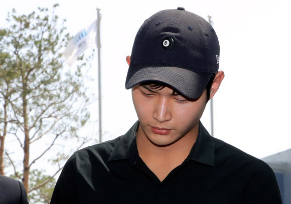 검찰 소환된 배우 이서원