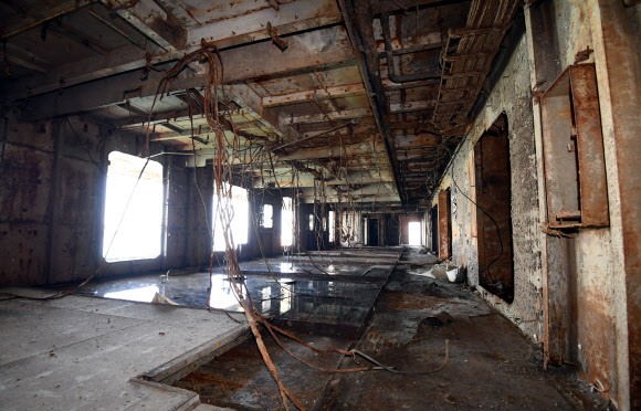 바로 선 세월호 3층 객실