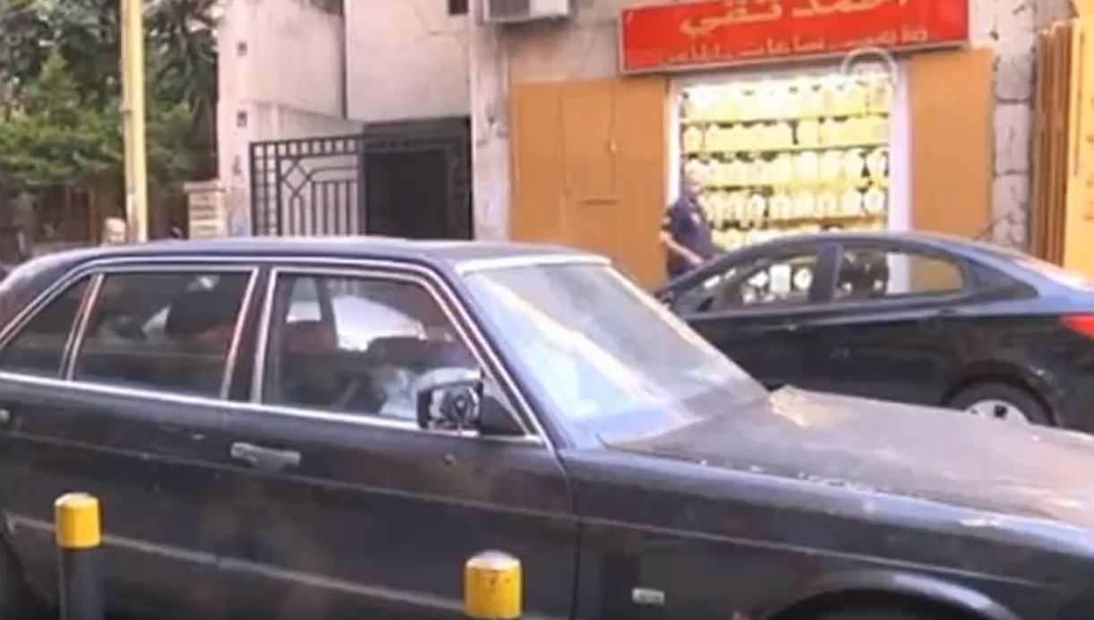 구걸로 백만장자 된 후 버려진 차 속에서 심장마비로 죽은 여성(유튜브 영상 캡처)