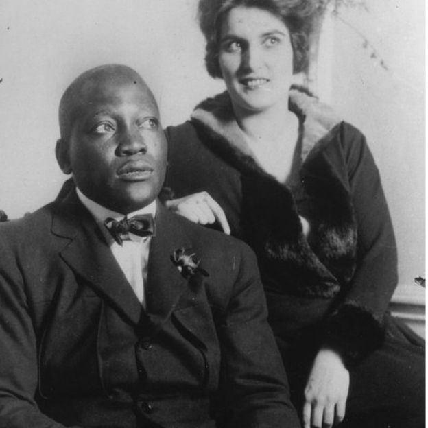 잭 존슨과 그의 아내 캐머론이 1924년 촬영한 사진. AFP 자료사진