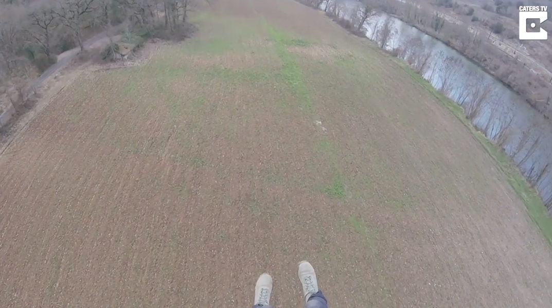 수 백미터 다리 높이에서 직접 체험하는 듯한 1인칭 시점 낙하 모습(유튜브 영상 캡처)