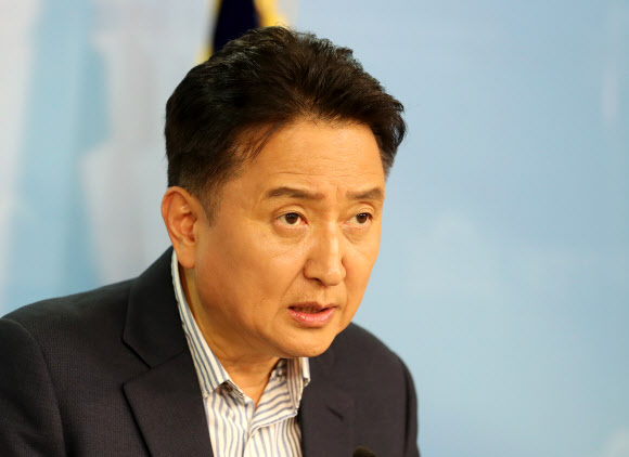 김영환, ‘TV토론 배제는 불공정’