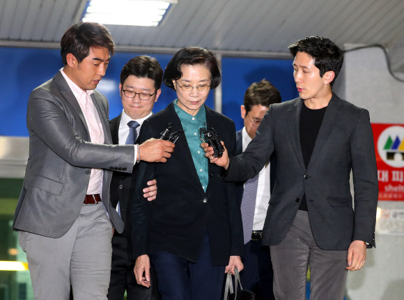 귀가하는 이명희