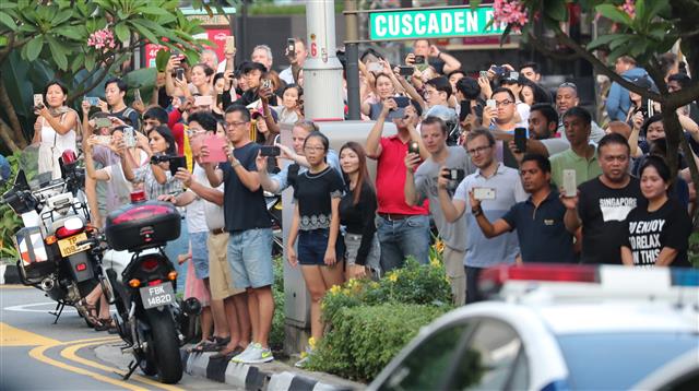 ‘북 김정은 향한 세계인들의 관심’