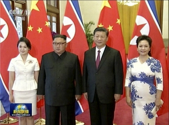 공식 환영식 참석한 김정은ㆍ시진핑 부부