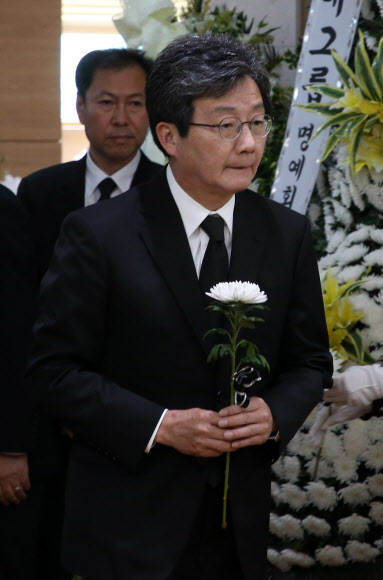 조문하는 유승민