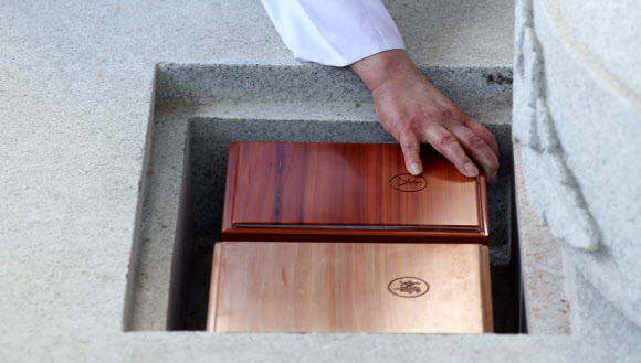 고향 부여에서 영면한 김종필…마지막 인사