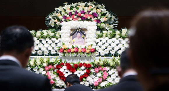 할머니 편히 주무세요