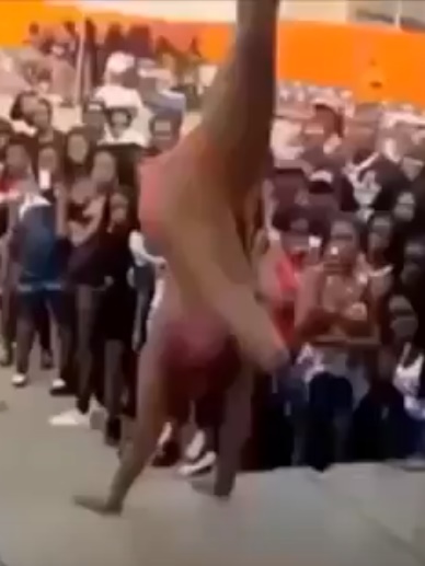 얼굴이 부딪혀도 트월킹 추는 댄서